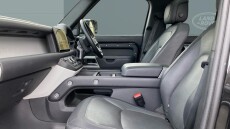 Land Rover Defender 2.0 P300 X-Dynamic HSE 110 5dr Auto Petrol Estate